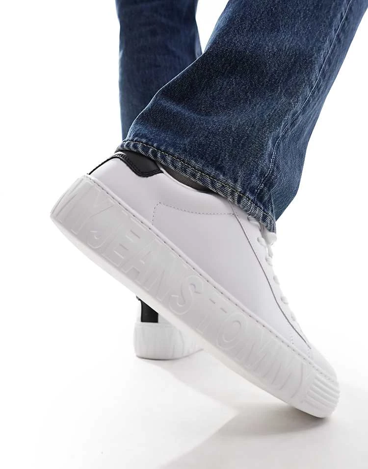 Tommy Jeans Leather Outsole Trainers In White For Men 5 Tommy Jeans Leather Outsole Trainers In White For Men - Image 3