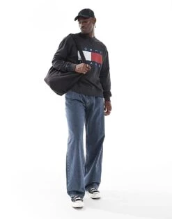 Tommy Jeans Large Flag Sweatshirt In Black For Unisex -Tommy Hilfiger Store 206379509 4