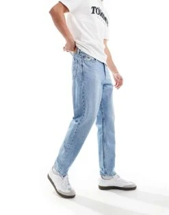Tommy Jeans Isaac Tapered Jeans In Light Wash For Men Denim Light -Tommy Hilfiger Store 206380230 1 denimlight 1