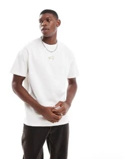 Tommy Jeans Gold Central Logo T-shirt In Off White For Men Ancient White -Tommy Hilfiger Store 206859004 2