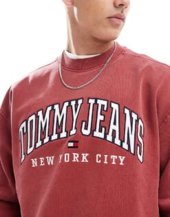 Tommy Jeans Varsity Logo Sweatshirt In Washed Red For Men Regatta Red -Tommy Hilfiger Store 206859848 4