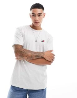Tommy Jeans Regular Badge Logo T-shirt In Grey For Men Silver Grey Htr