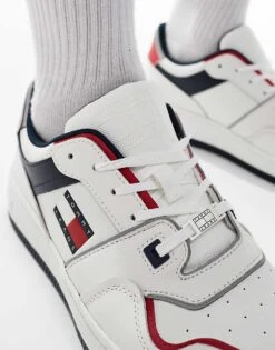 Tommy Jeans Retro Basket Trainers In White Red And Navy For Men Sweet Cayenne -Tommy Hilfiger Store 206885770 4