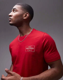 Tommy Hilfiger Label Logo T-shirt In Red For Men Medium Red