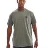 Tommy Jeans Relaxed Badge T-shirt In Washed Dark Olive Green For Men Fatigue Green -Tommy Hilfiger Store 207285991 1 fatiguegreen