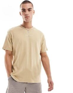 Tommy Jeans Chest Linear Logo T-shirt In Tan For Men Relic Tan -Tommy Hilfiger Store 207286160 1 relictan 1