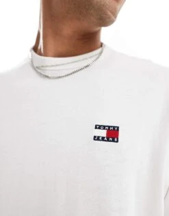Tommy Jeans Relaxed Badge T-shirt In White For Men Ecru -Tommy Hilfiger Store 207286329 4
