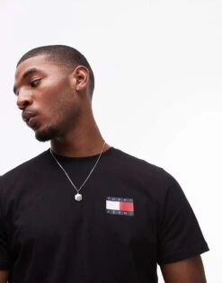 Tommy Jeans Essential Flag Slim Fit T-shirt In Black For Men