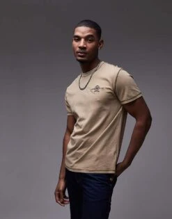 Tommy Jeans Crest Logo T-shirt In Tan For Men Relic Tan -Tommy Hilfiger Store 207794832 1 relictan 1
