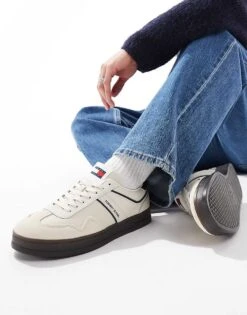 Tommy Jeans Greenwich Trainers In Off White And Blue For Men Newsprint