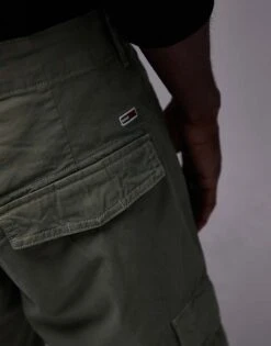 Tommy Jeans Jamie Relaxed Straight Cargo Trousers In Green For Men Aruba Green -Tommy Hilfiger Store 207796070 5