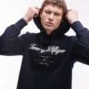 Tommy Hilfiger Embroidery Logo Hoody In Navy Blue For Men -Tommy Hilfiger Store 208011395 1 navyblue